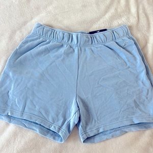 Medium 5” Volley Sweat Shorts from Hollister - Light Blue
